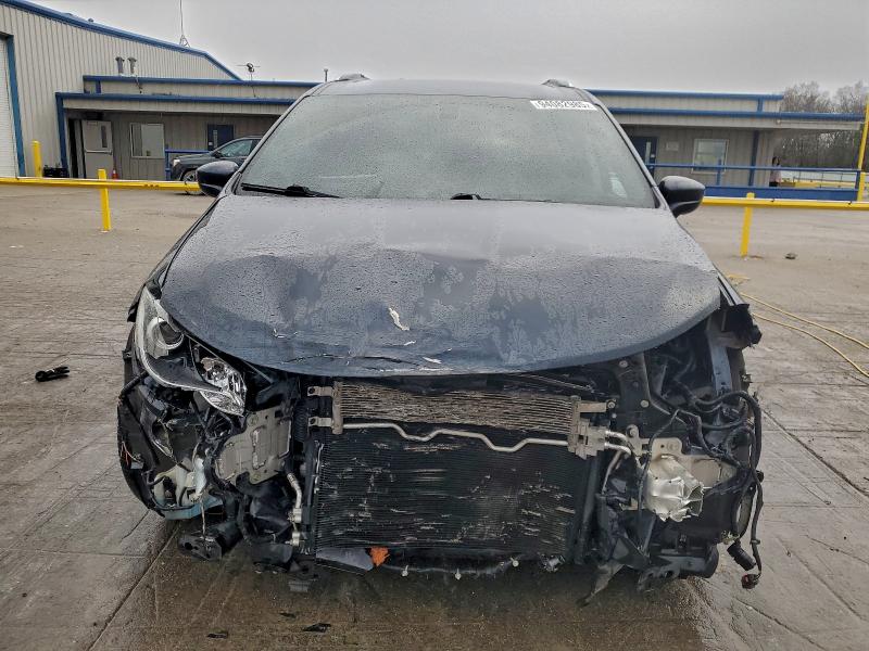 Фото 5 - CHRYSLER PACIFICA