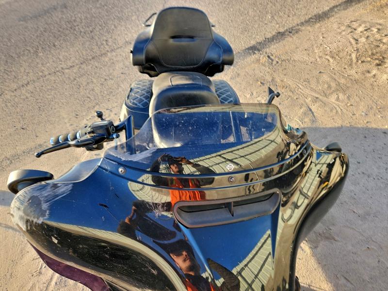 HARLEY-DAVIDSON FL 2018