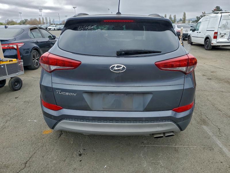 Фото 6 - HYUNDAI TUCSON