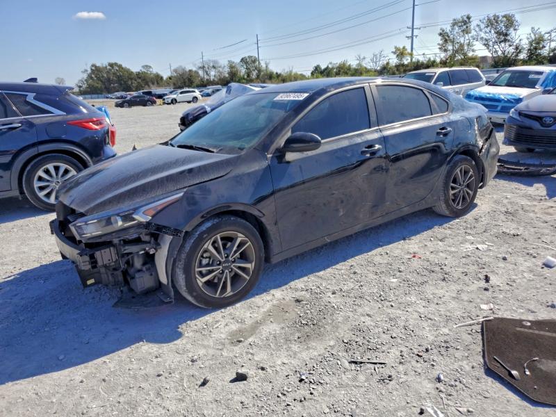 Фото 1 - KIA FORTE