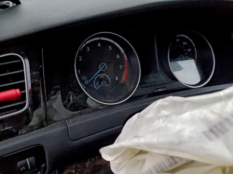 Фото 9 - VOLKSWAGEN GOLF