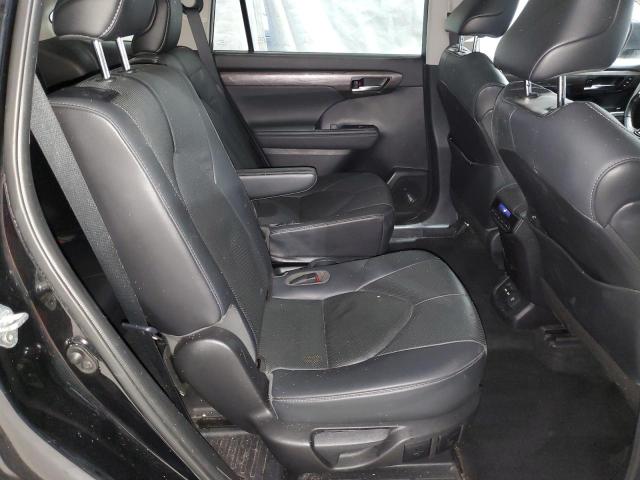 Фото 11 - TOYOTA HIGHLANDER