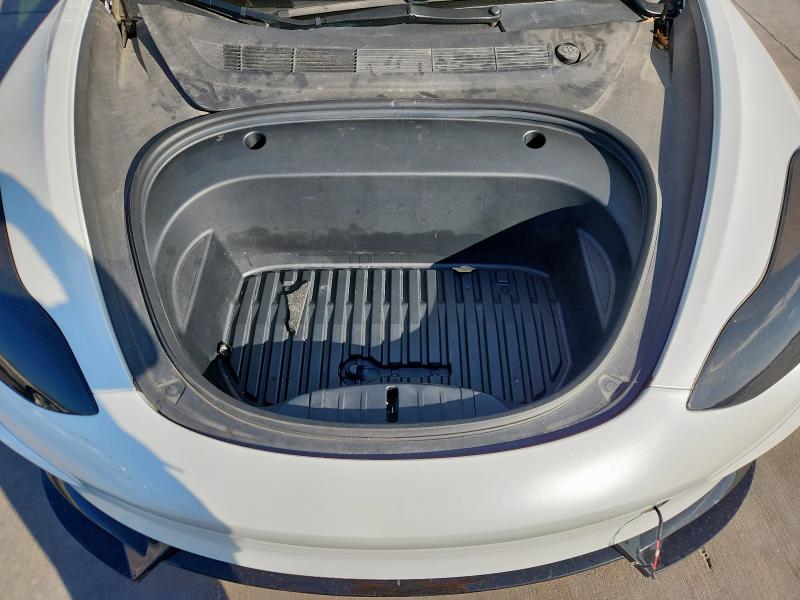 Фото 11 - TESLA MODEL 3