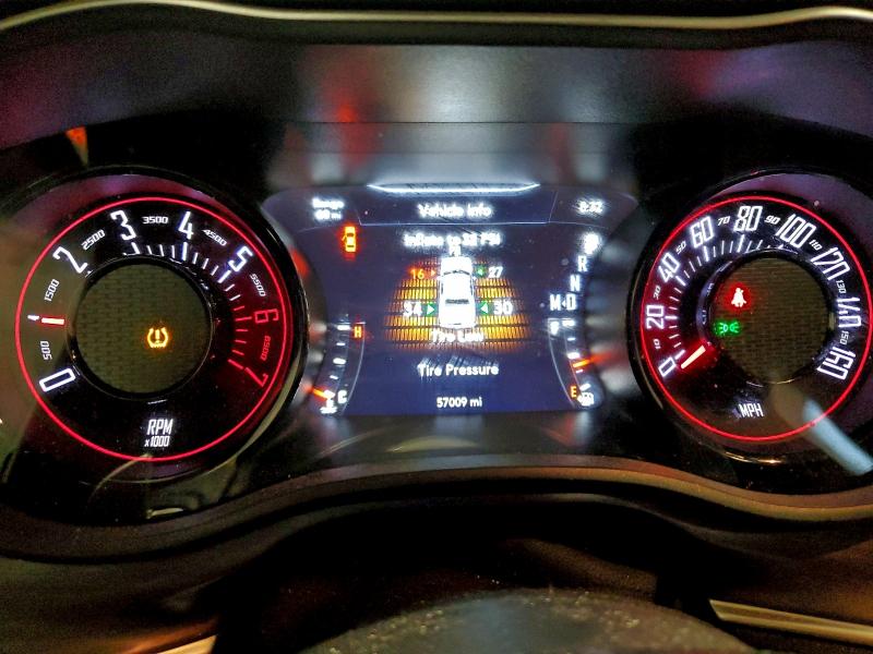 Фото 9 - DODGE CHALLENGER