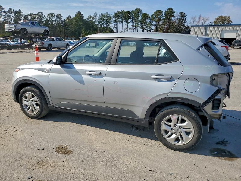 Фото 2 - HYUNDAI VENUE