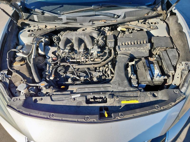 Фото 11 - NISSAN MAXIMA