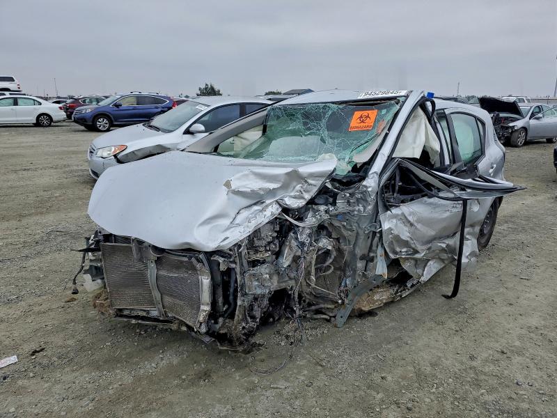 Фото 1 - TOYOTA PRIUS