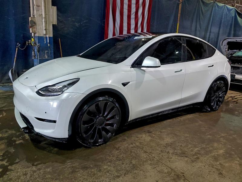 Фото 1 - TESLA MODEL Y
