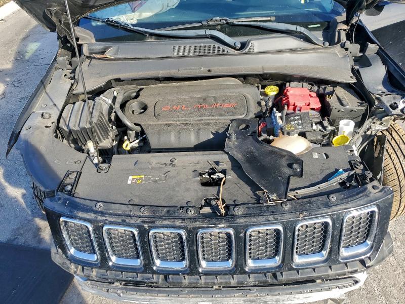 Фото 12 - JEEP COMPASS