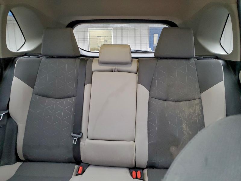 Фото 10 - TOYOTA RAV4