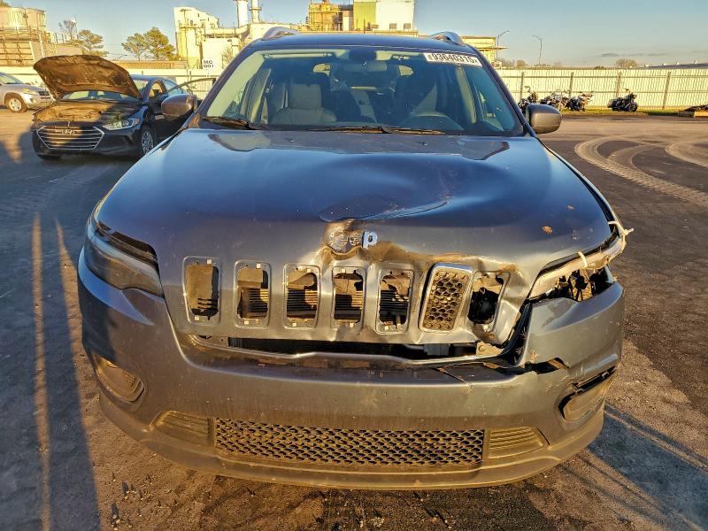 Фото 5 - JEEP GRAND CHER