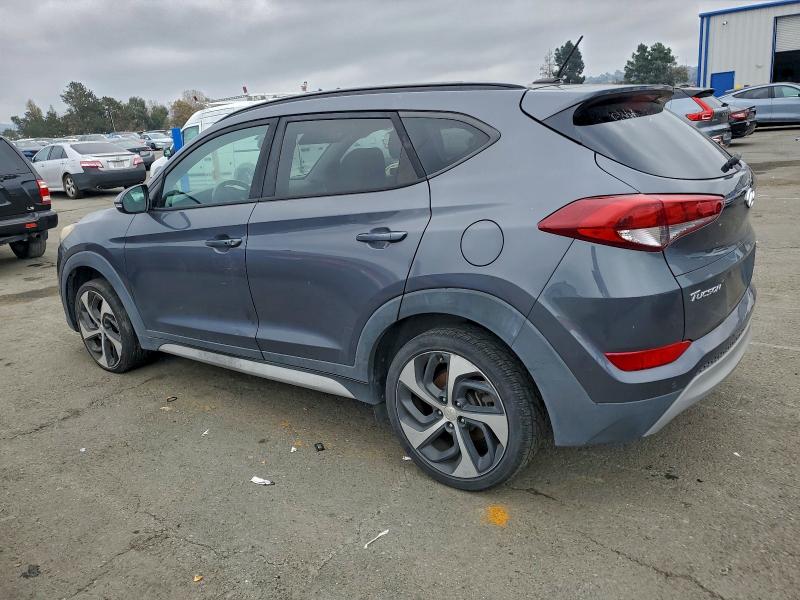 Фото 2 - HYUNDAI TUCSON