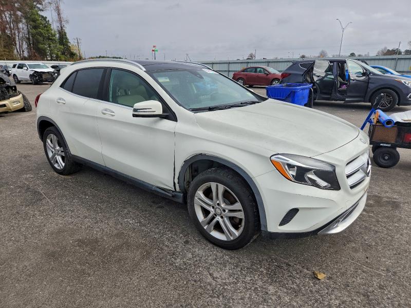 Фото 4 - MERCEDES-BENZ GLA-CLASS
