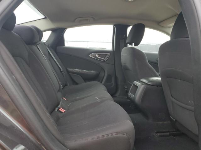 Фото 10 - CHRYSLER 200