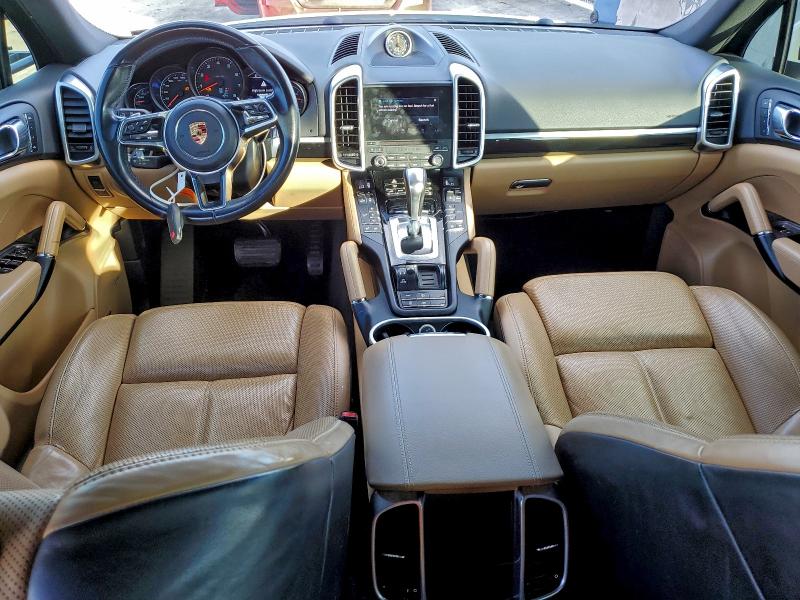 Фото 8 - PORSCHE CAYENNE