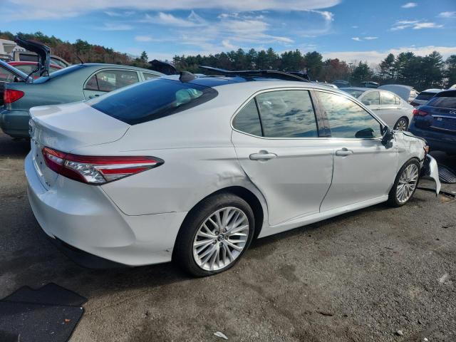 Фото 3 - TOYOTA CAMRY