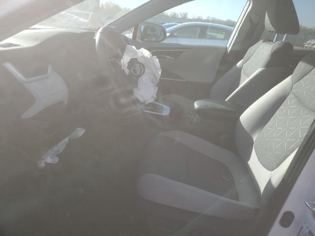 Фото 7 - TOYOTA RAV4