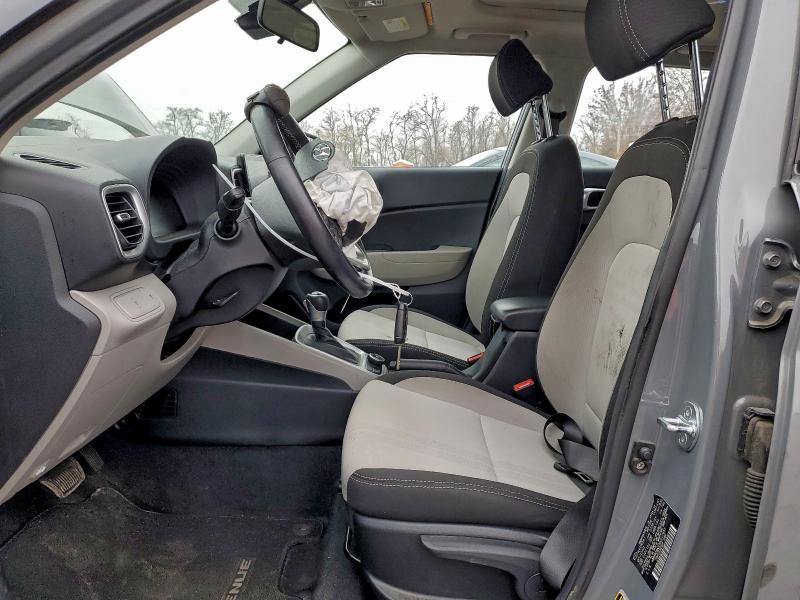 Фото 7 - HYUNDAI VENUE