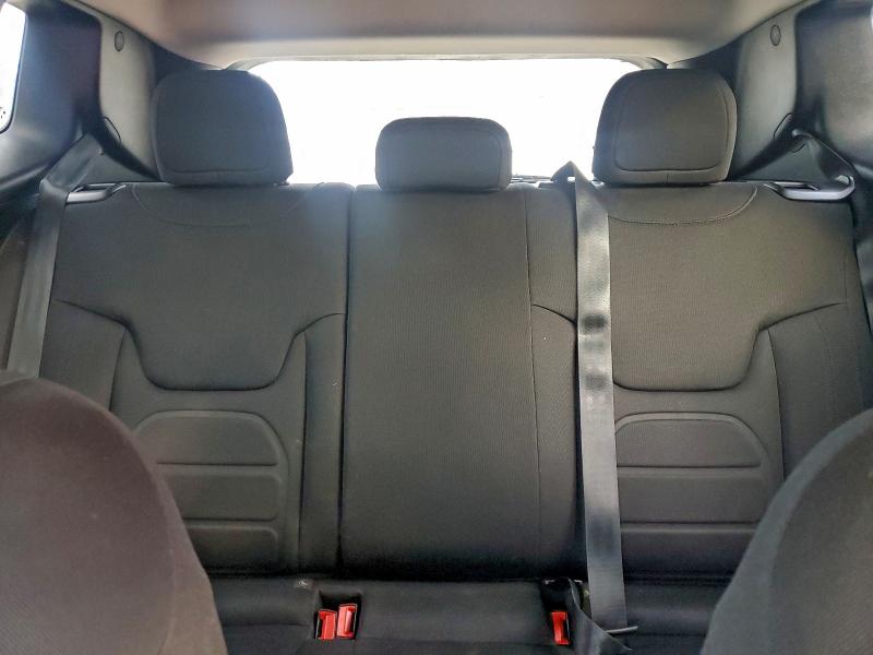 Фото 10 - JEEP RENEGADE