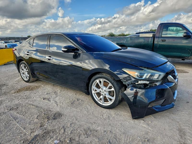 Фото 4 - NISSAN MAXIMA