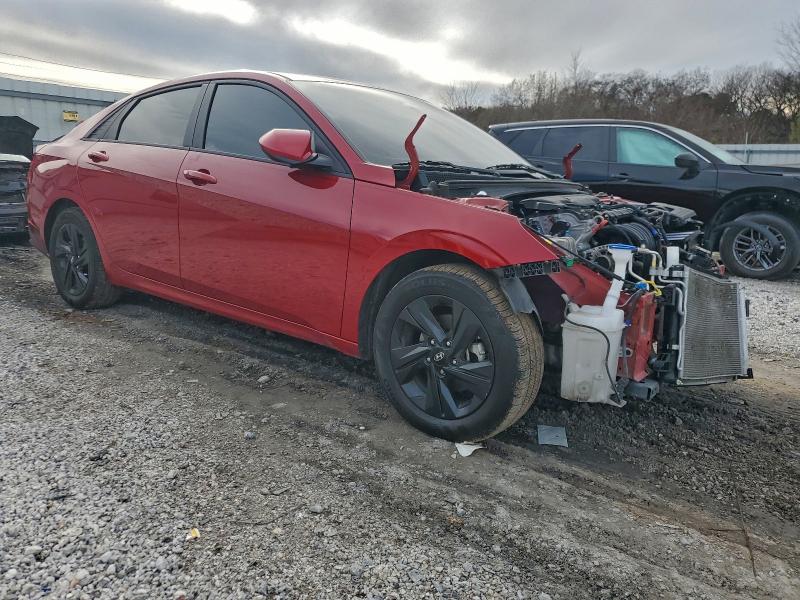 Фото 4 - HYUNDAI ELANTRA