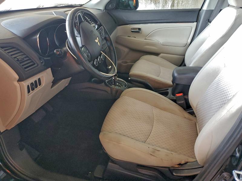 Фото 7 - MITSUBISHI OUTLANDER