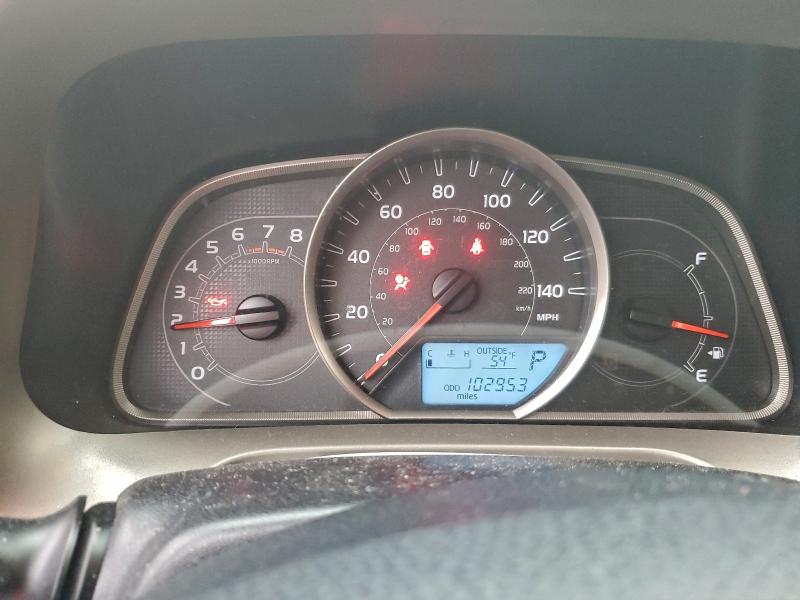 Фото 9 - TOYOTA RAV4