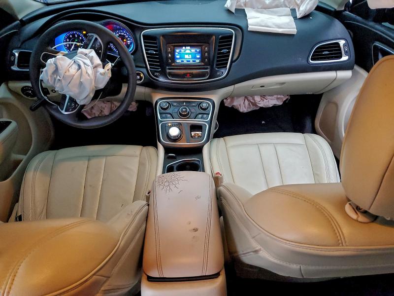 Фото 8 - CHRYSLER 200