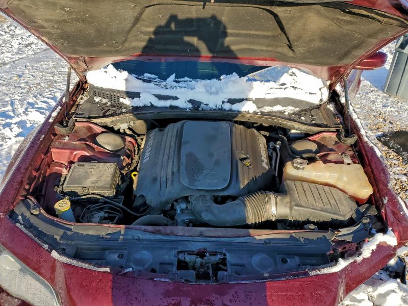 Фото 11 - CHRYSLER 300