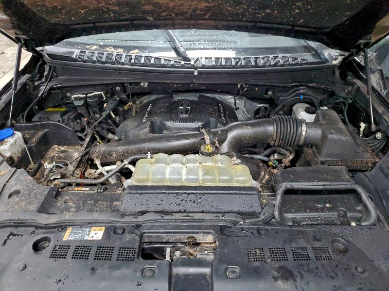 Фото 12 - LINCOLN NAVIGATOR