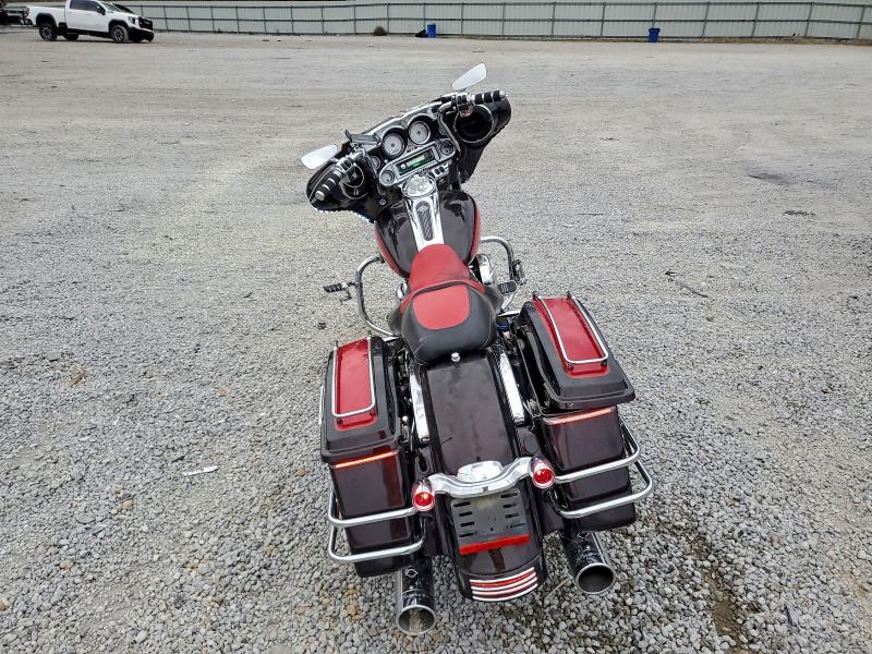 HARLEY-DAVIDSON FL 2010