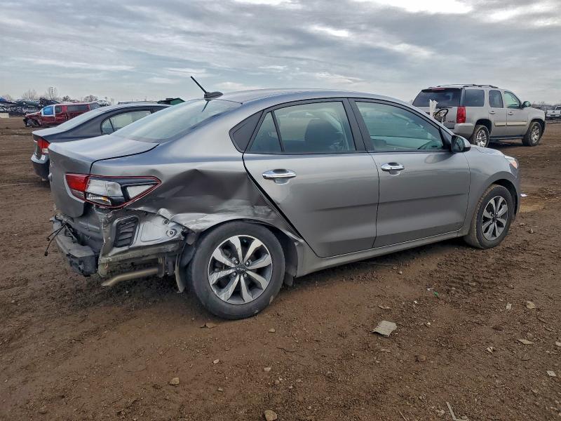 Фото 3 - KIA RIO