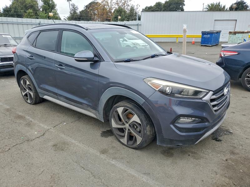 Фото 4 - HYUNDAI TUCSON