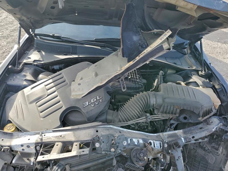 Фото 11 - CHRYSLER 300