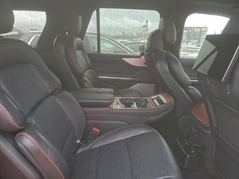 Фото 11 - LINCOLN NAVIGATOR