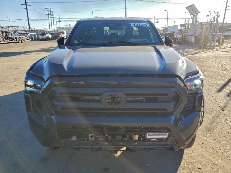 Фото 5 - TOYOTA TACOMA