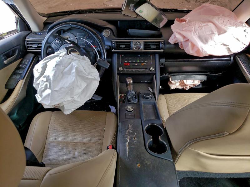 Фото 8 - LEXUS IS