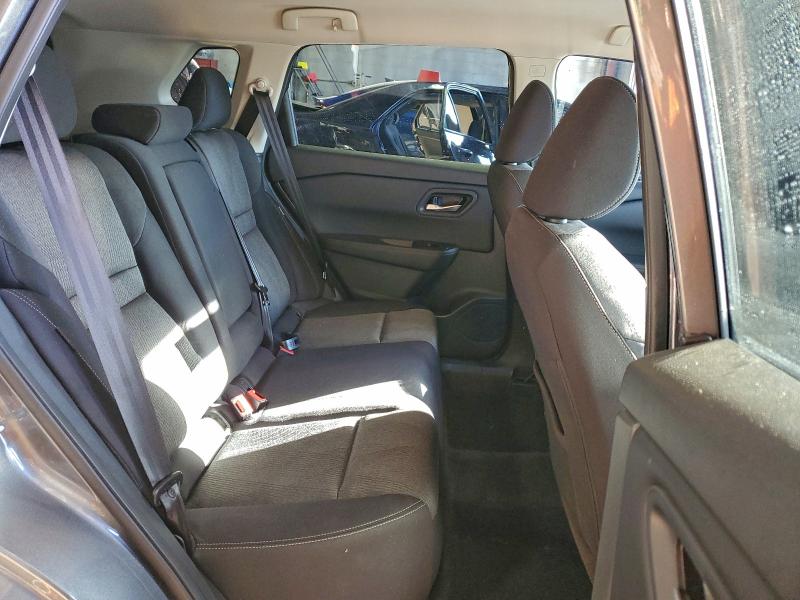 Фото 11 - NISSAN ROGUE