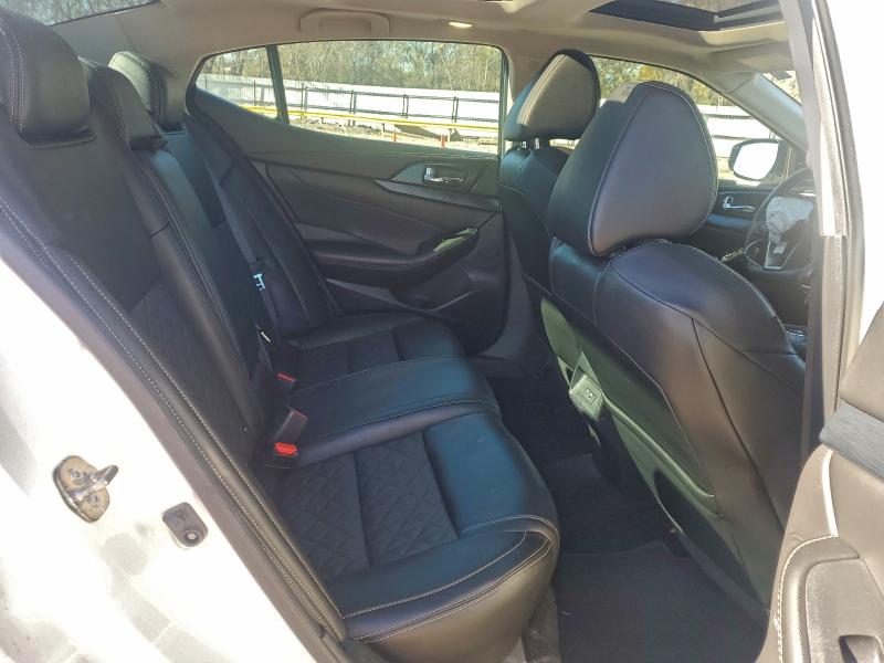 Фото 10 - NISSAN MAXIMA