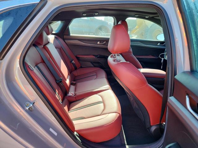 Фото 10 - KIA K5