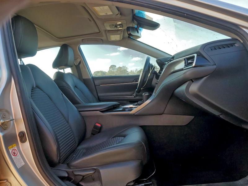 Фото 7 - TOYOTA CAMRY