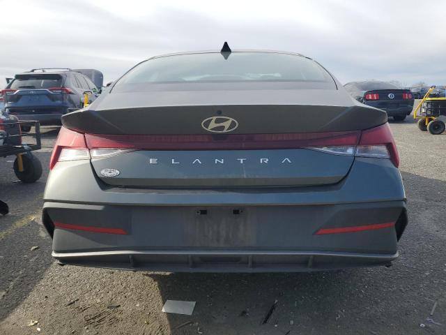 Фото 6 - HYUNDAI ELANTRA