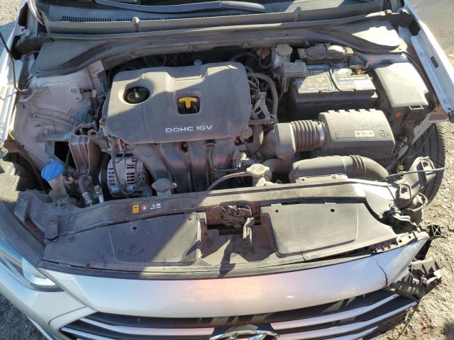 Фото 11 - HYUNDAI ELANTRA