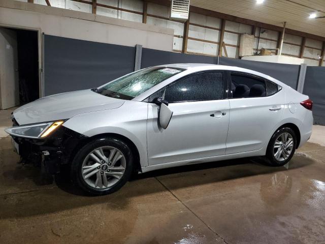 Фото 1 - HYUNDAI ELANTRA