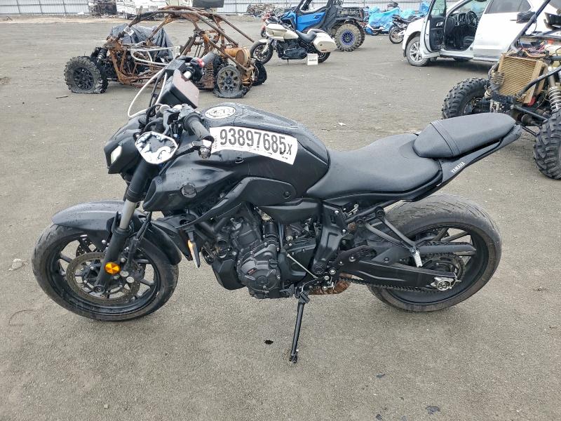 YAMAHA MT07 2024