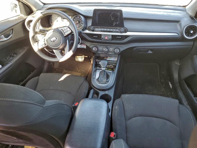 Фото 8 - KIA FORTE