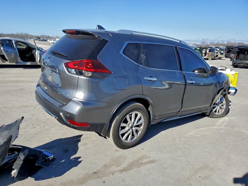 Фото 3 - NISSAN ROGUE