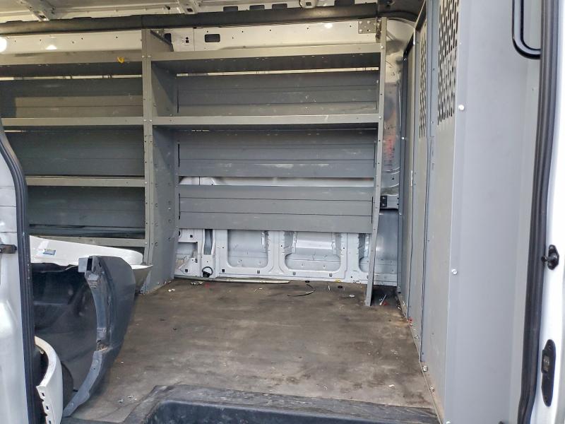 Фото 10 - FORD TRANSIT