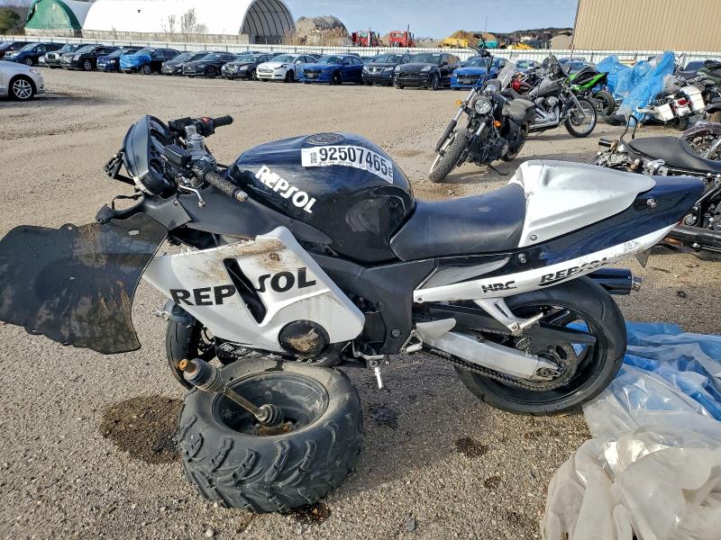 HONDA CBR CYCLE 1998