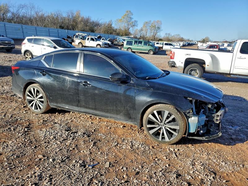 Фото 4 - NISSAN ALTIMA